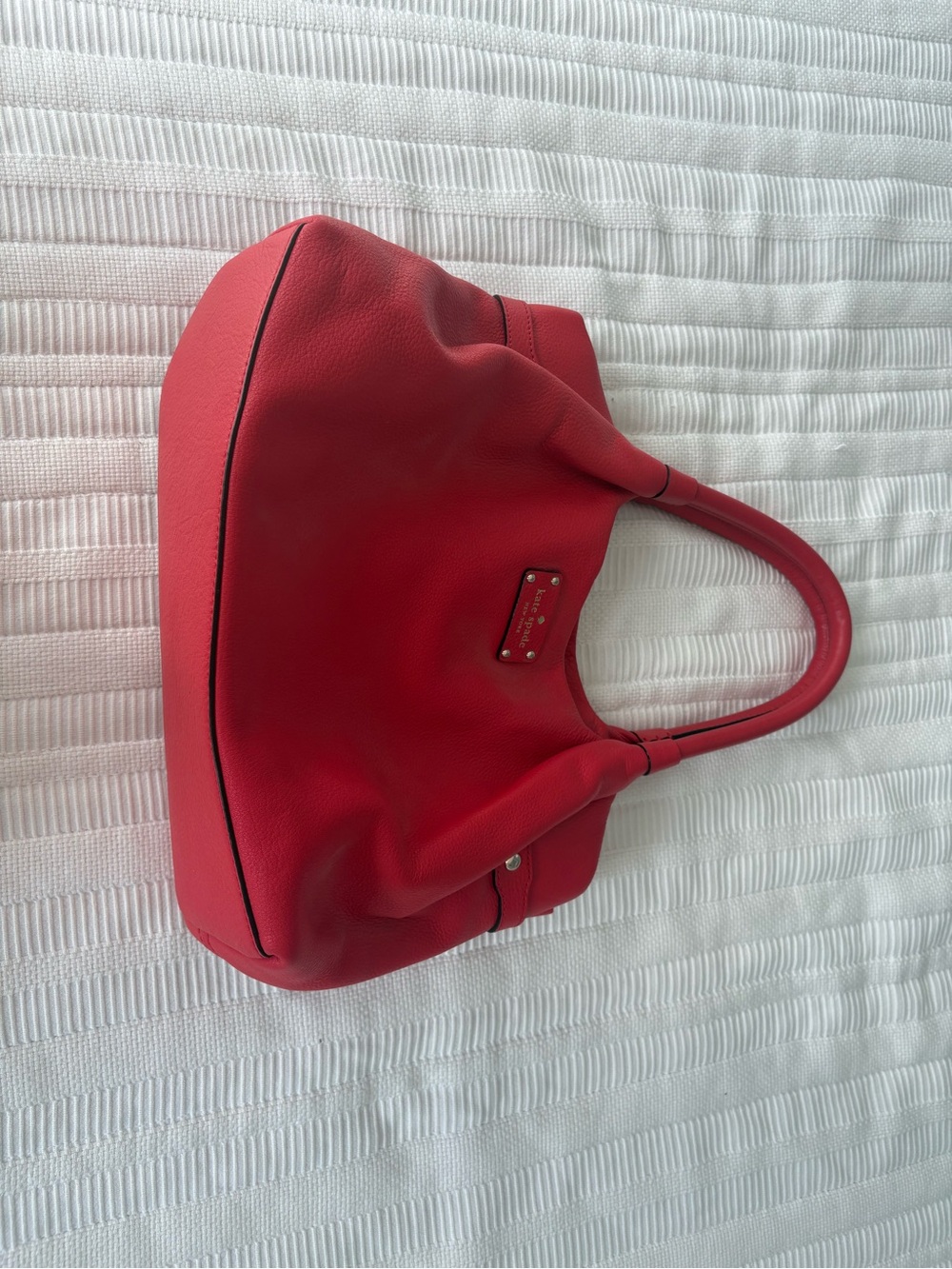 kate spade red pebbled leather hobo shoulder bag